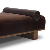 Tilley Chaise
