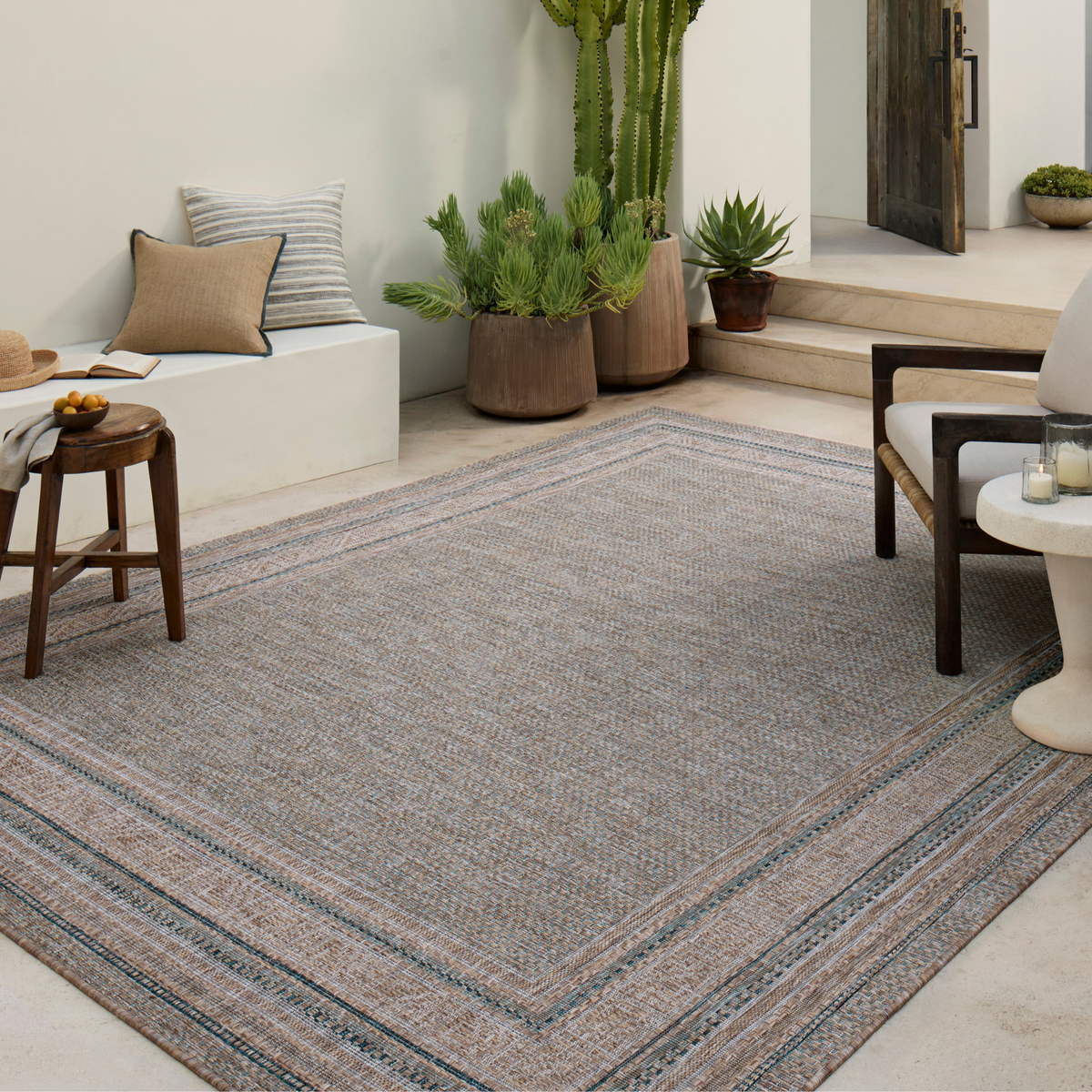 Topanga (Amber Lewis × Loloi) TOP-05 Indoor/Outdoor Rug [Natural/Teal]