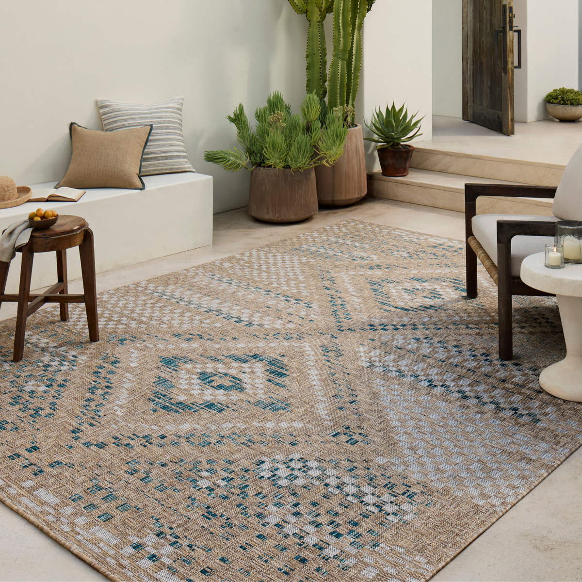 Topanga (Amber Lewis × Loloi) TOP-04 Indoor/Outdoor Rug [Natural/Aqua]