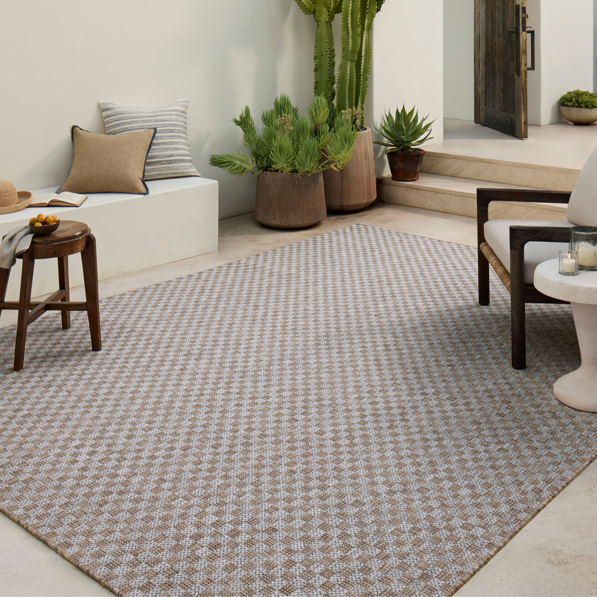 Topanga (Amber Lewis × Loloi) TOP-02 Indoor/Outdoor Rug [Natural/Silver]