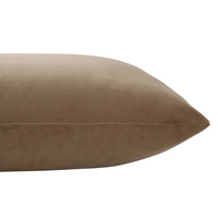Abriella Pillow [20" x 20"]