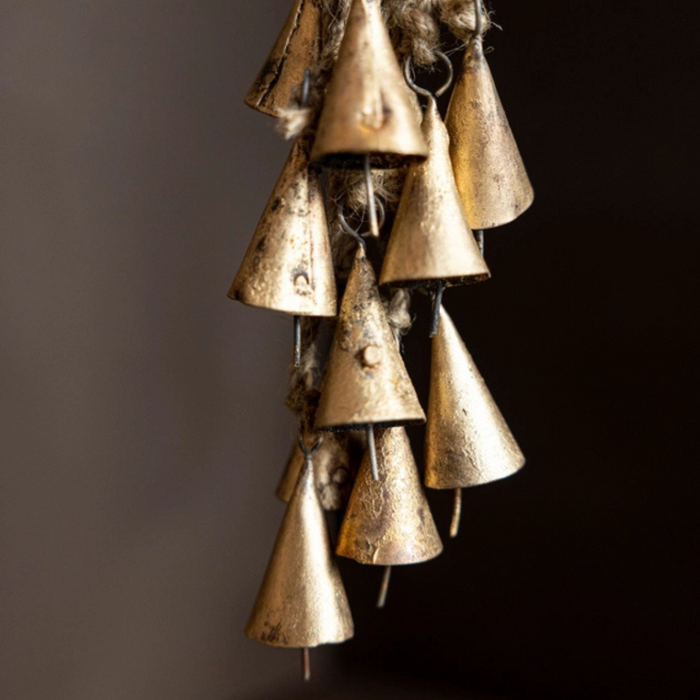 Tapered Bell Cone Cluster