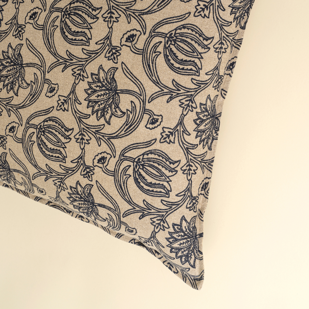 Lotus Linen Pillow [Blue - 24" x 24"]