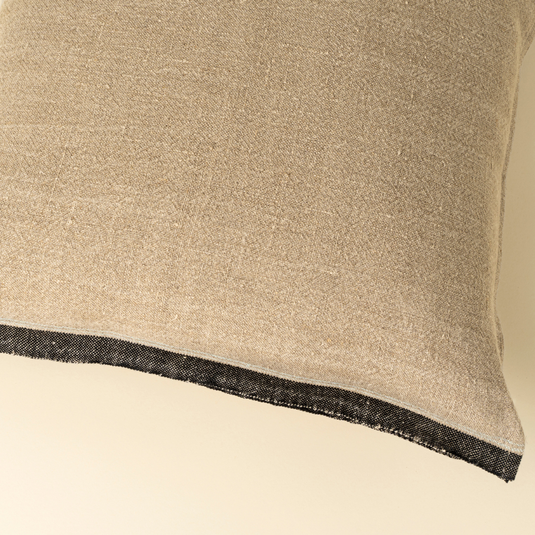 Selvage Linen Pillow - Charcoal [20" x 20"]