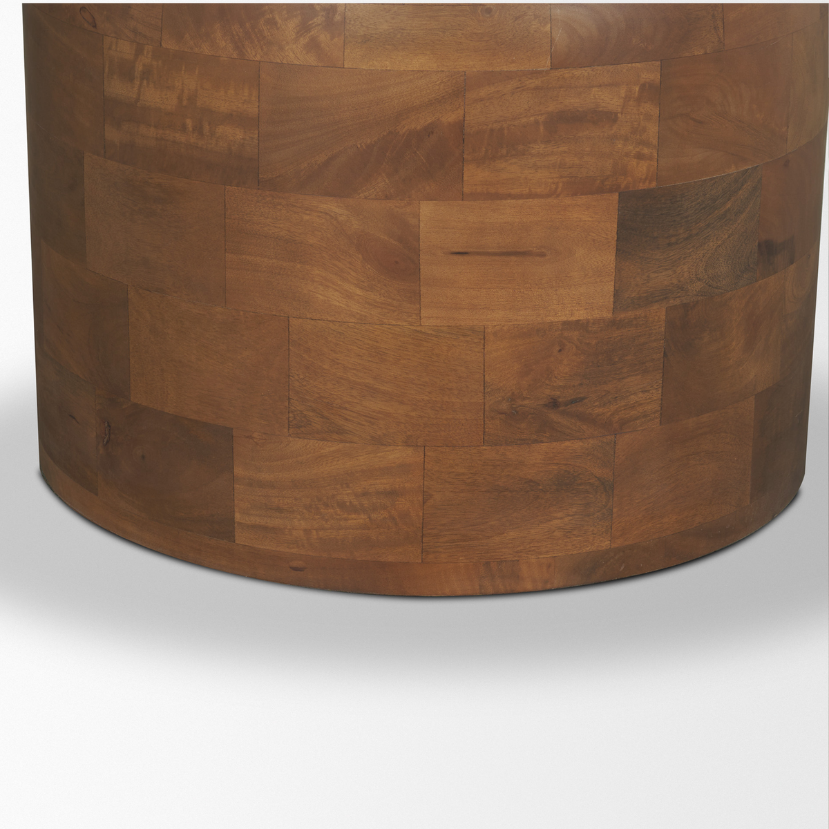 Atlas Round Pedestal Dining Table