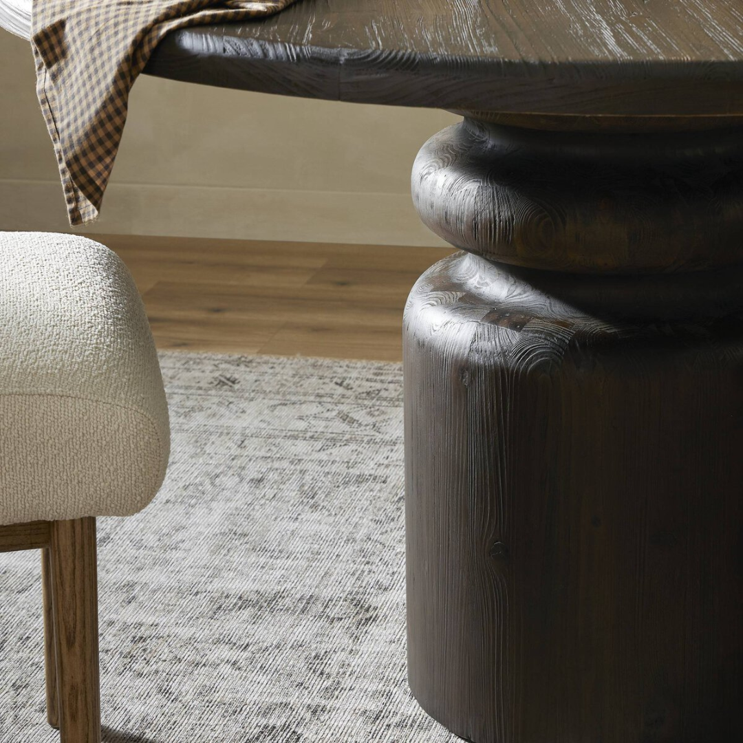 Kastellion Round Dining Table