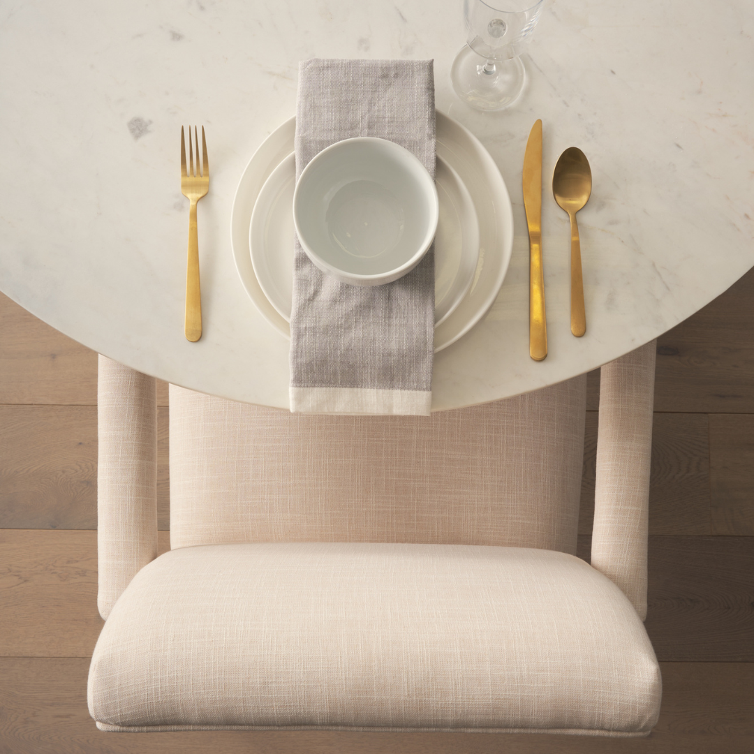 Allyson 42" Round Dining Table