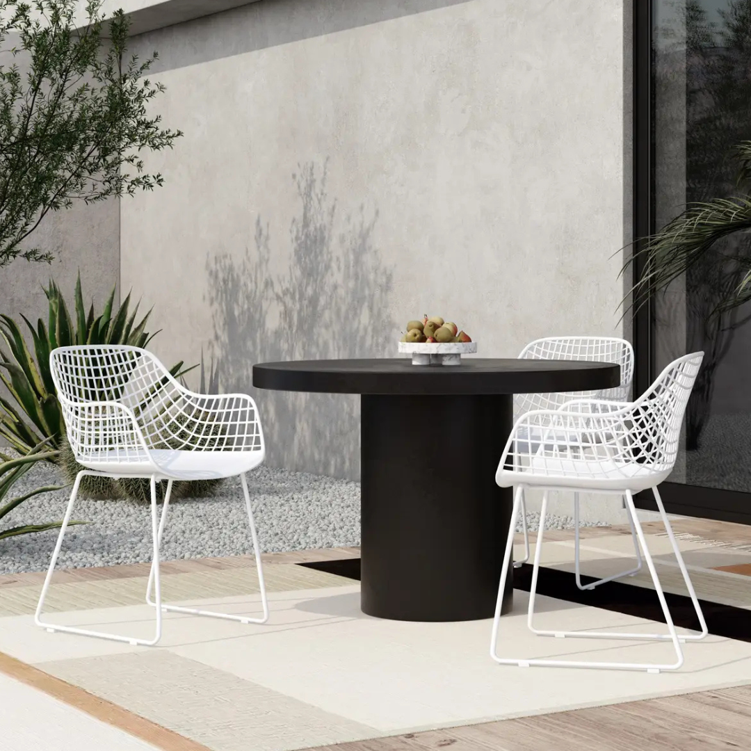 Celyn Round Outdoor Dining Table