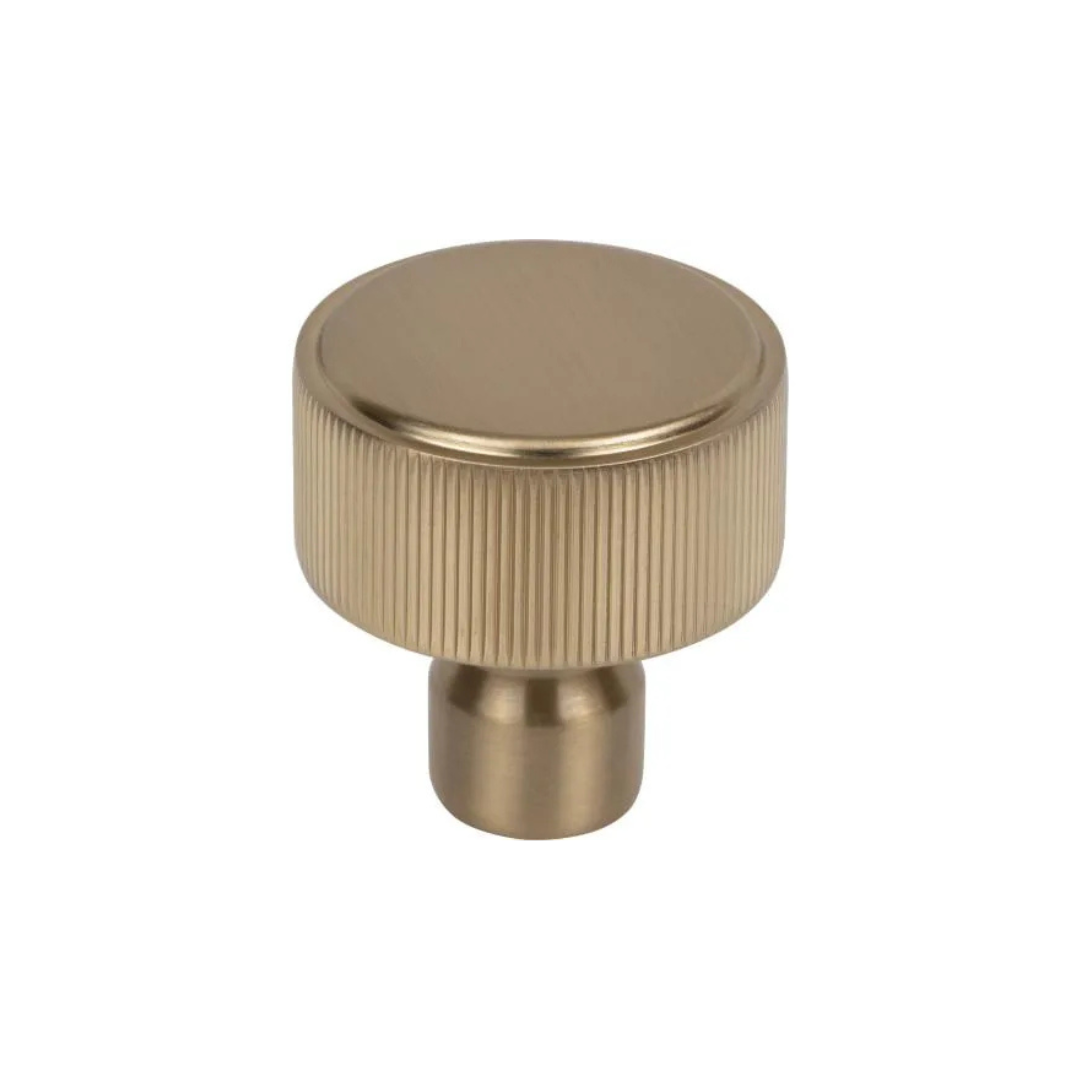 Dempsey [1-1/4"] Round Cabinet Knob