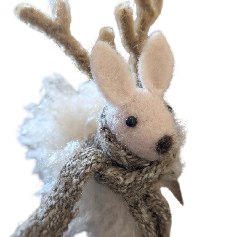 Standing Deer [White Wool - 6.5"]