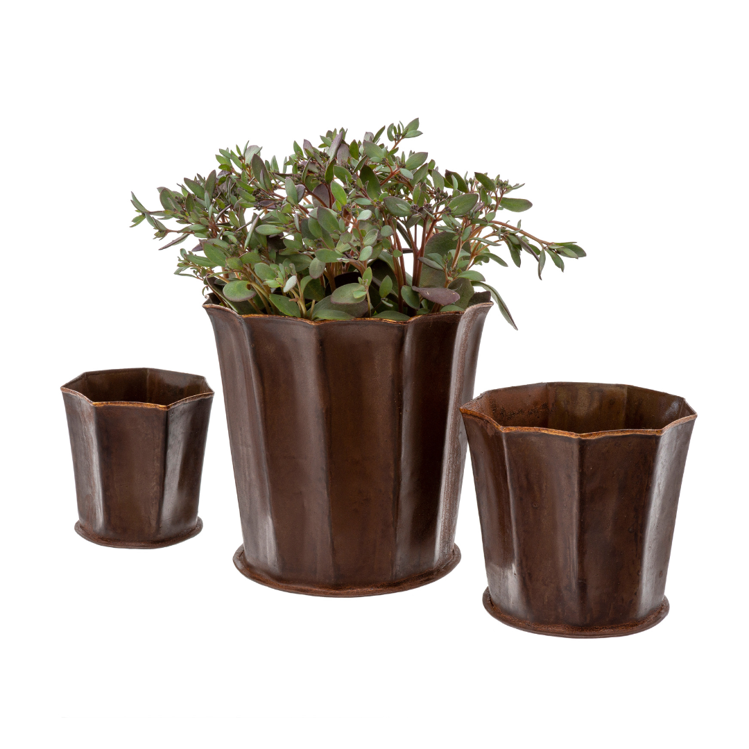 Fluted Decorative Pot [Leather Effect]