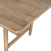 Kamelia Dining Table