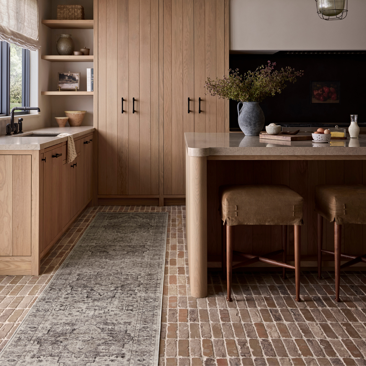 Josie (Amber Lewis × Loloi) JOS-03 Machine Washable Rug [Silver/Natural]