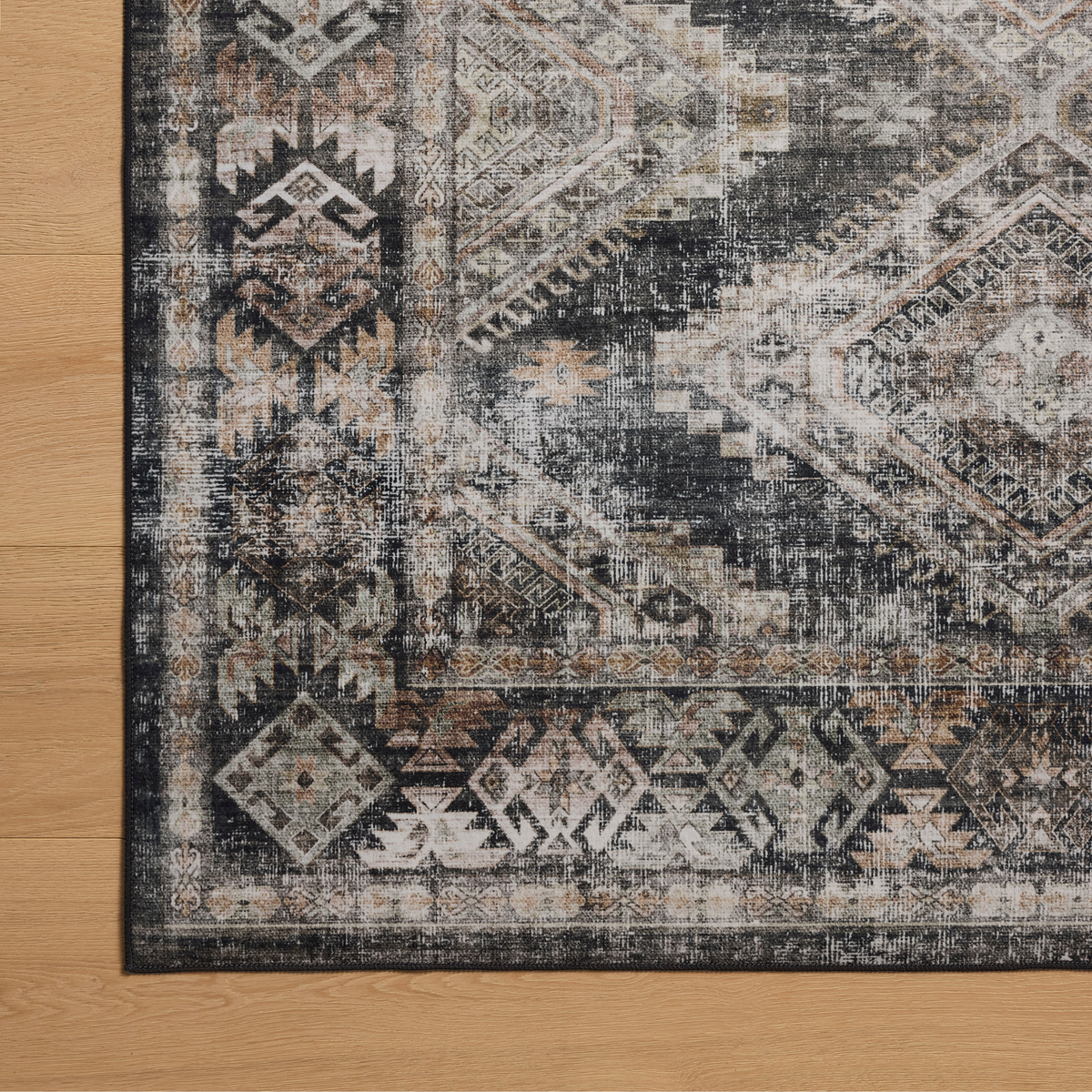 Josie (Amber Lewis × Loloi) JOS-04 Machine Washable Rug [Ink/Earth]