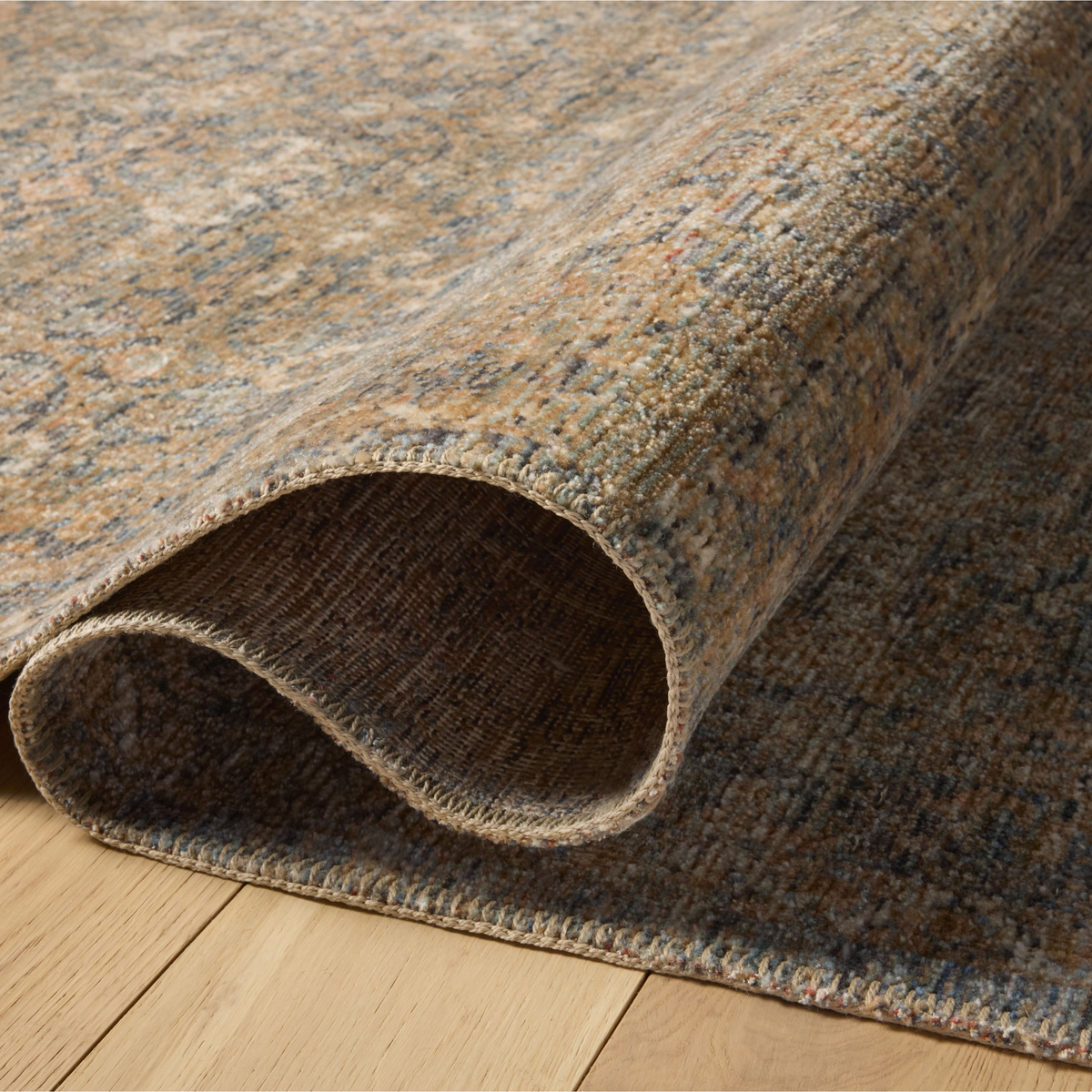 Molly (Amber Lewis × Loloi) MOL-02 Rug [Denim/Gold]