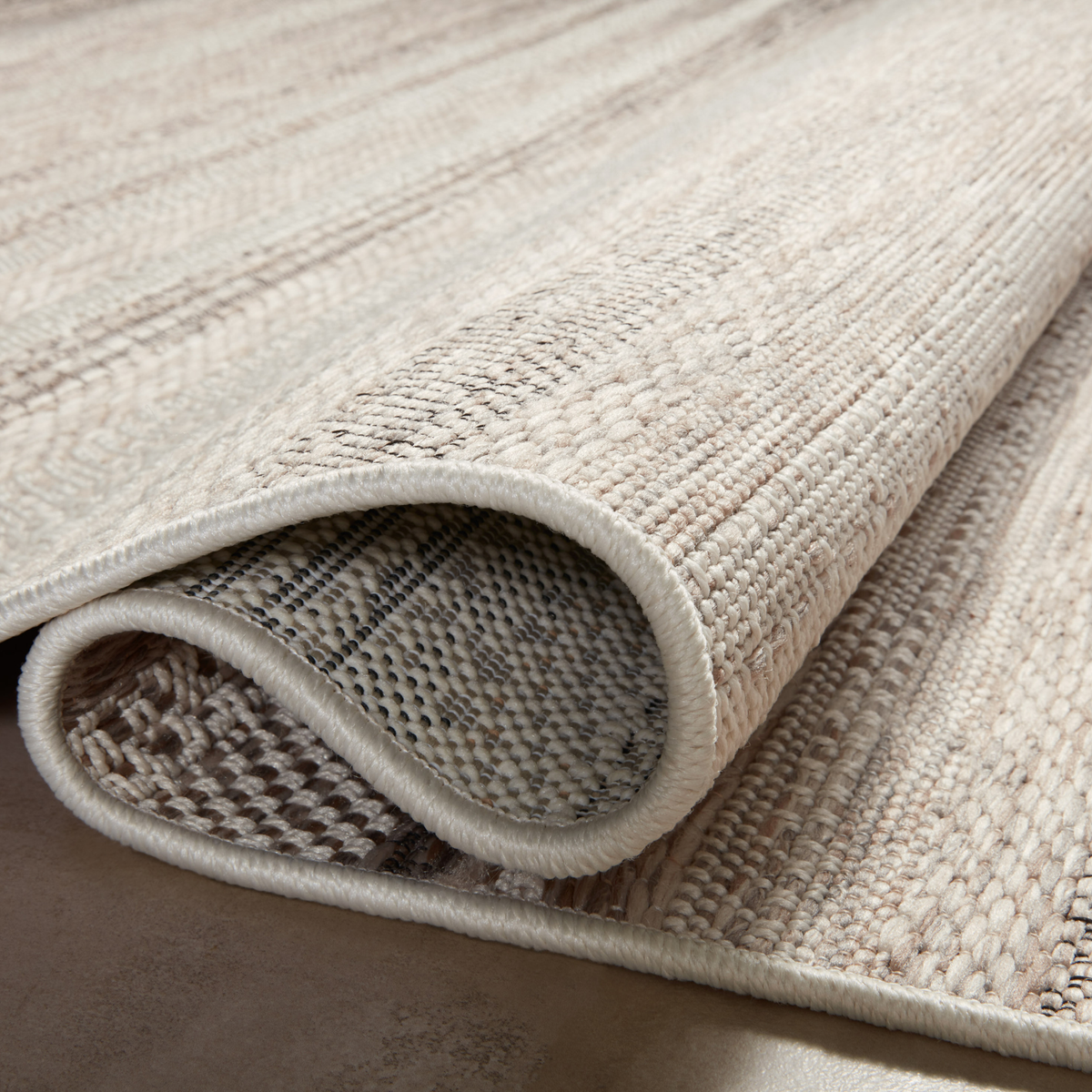 Malibu (Amber Lewis × Loloi) MAB-02 Indoor/Outdoor Rug [Ivory/Dove]