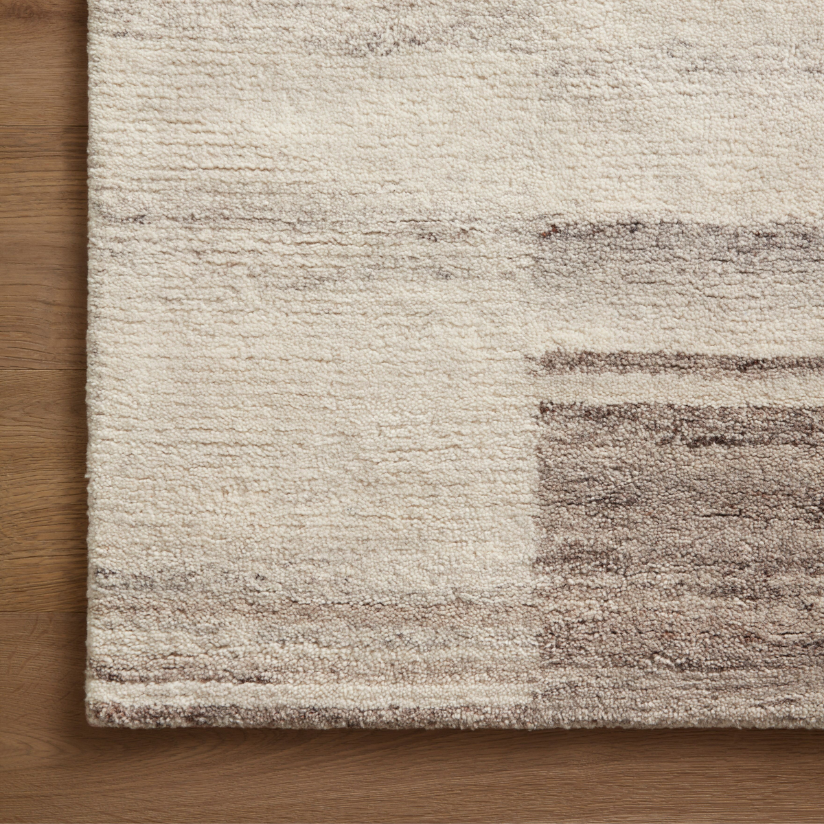 Rocky (Amber Lewis × Loloi) ROC-04 Rug [Ivory/Dove]