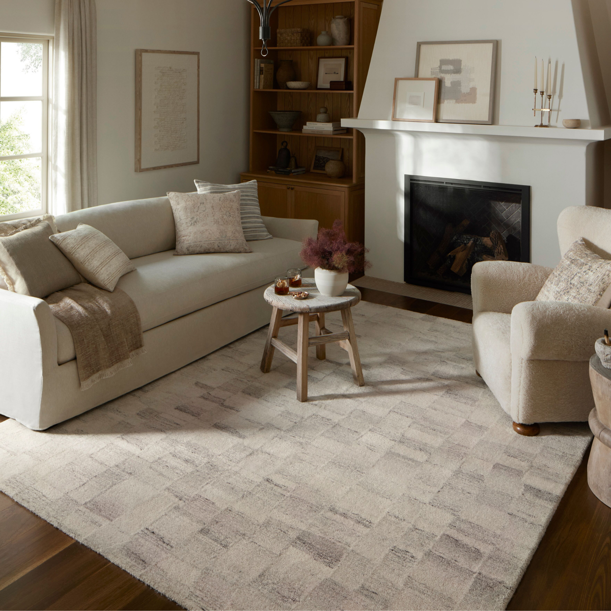 Rocky (Amber Lewis × Loloi) ROC-01 Rug [Ivory/Silver]