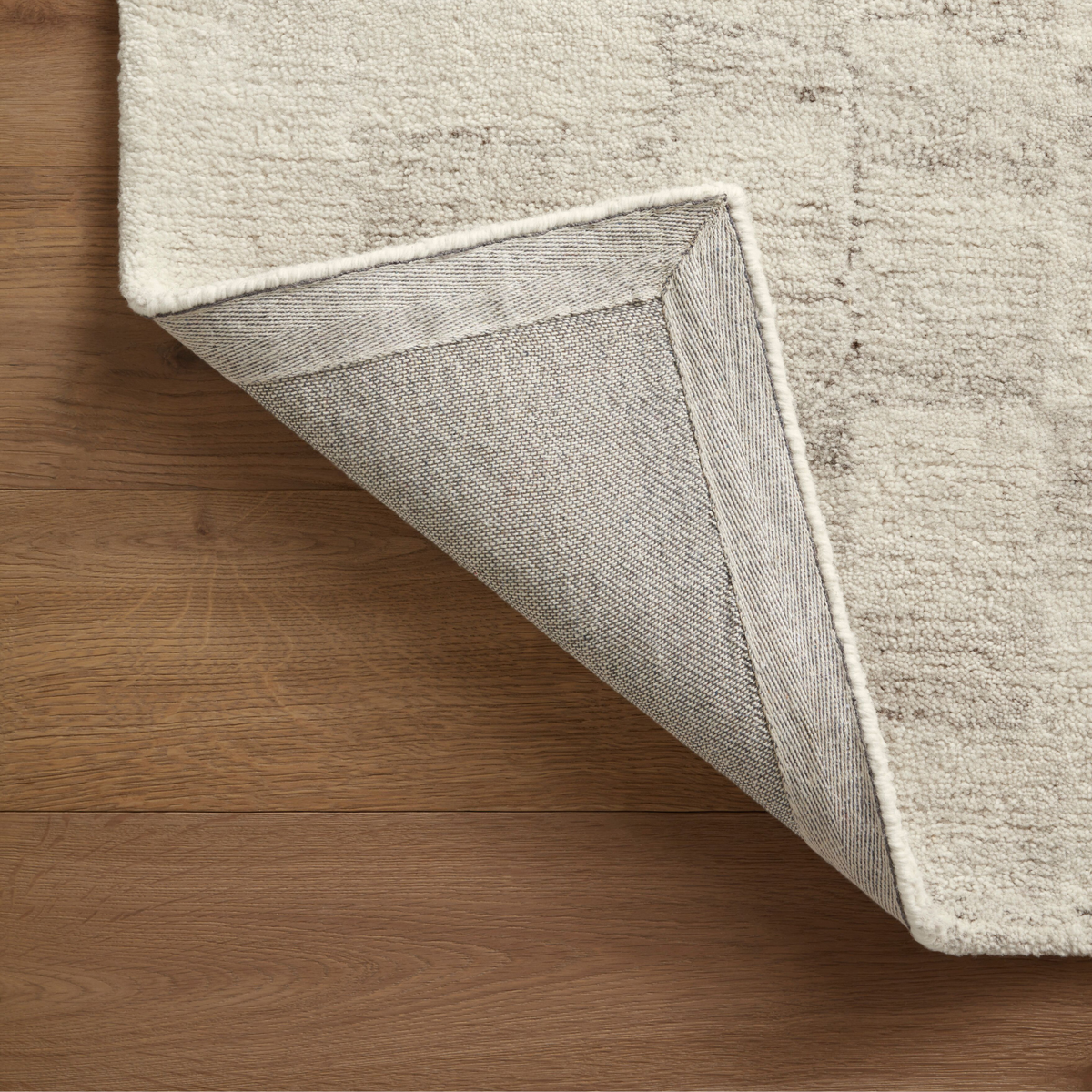 Rocky (Amber Lewis × Loloi) ROC-01 Rug [Ivory/Silver]