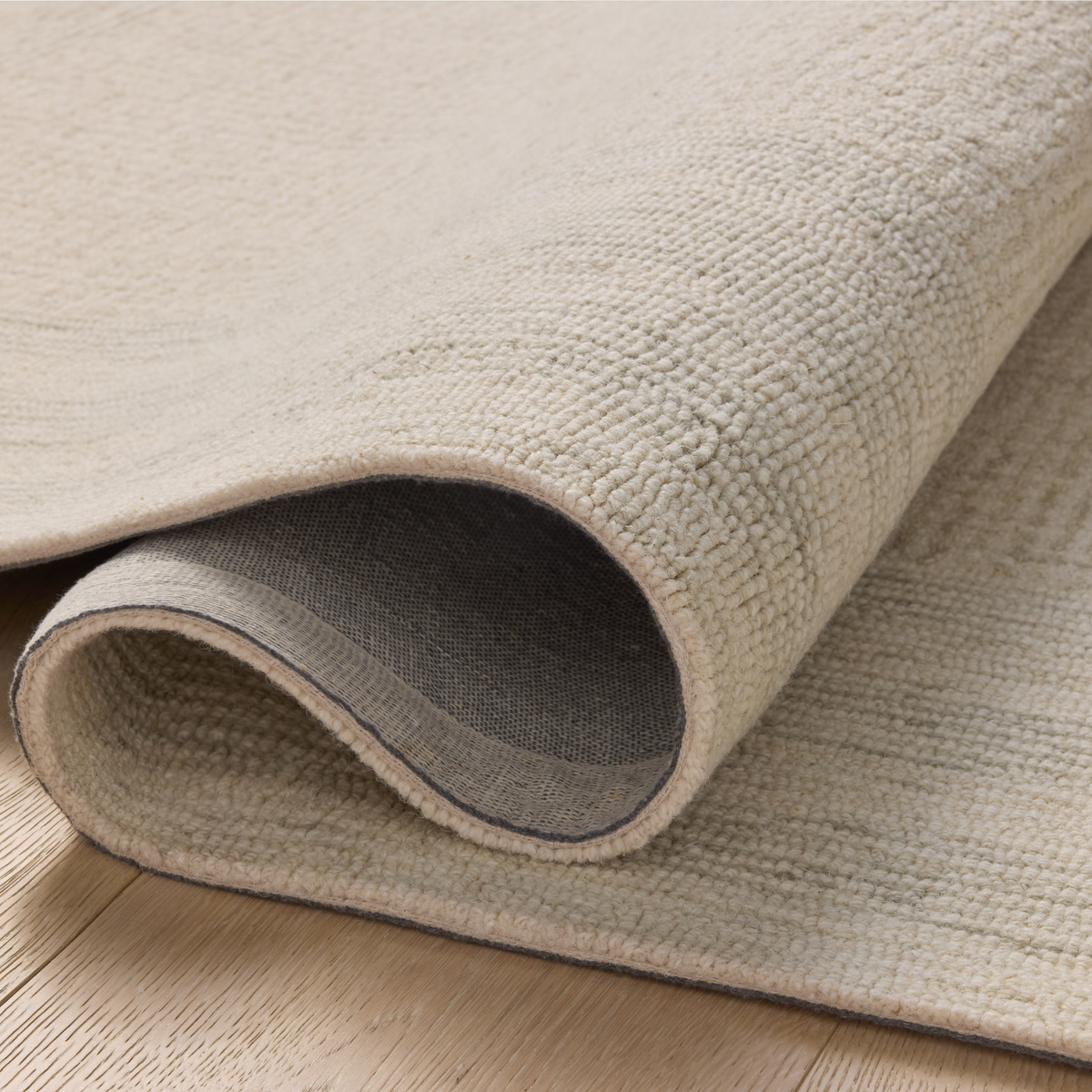 Windsor (Amber Lewis × Loloi) WIN-01 Rug [Ivory/Spa]