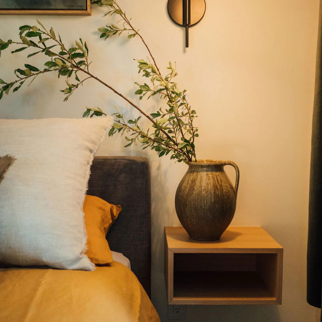 Rhodes Picture Vase [Reactive Brown]