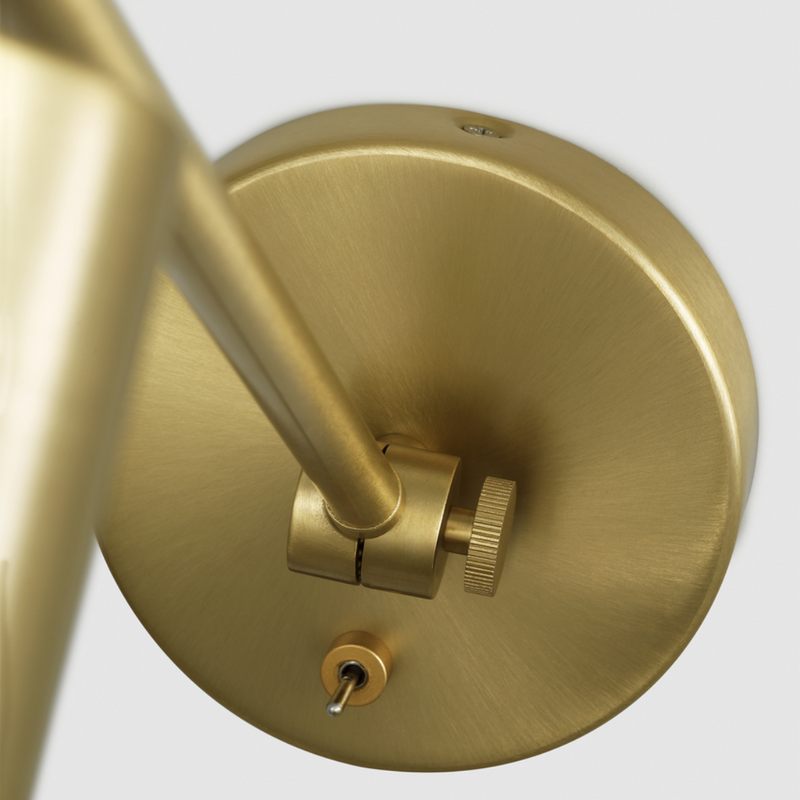 Frasar Arm Medium Sconce