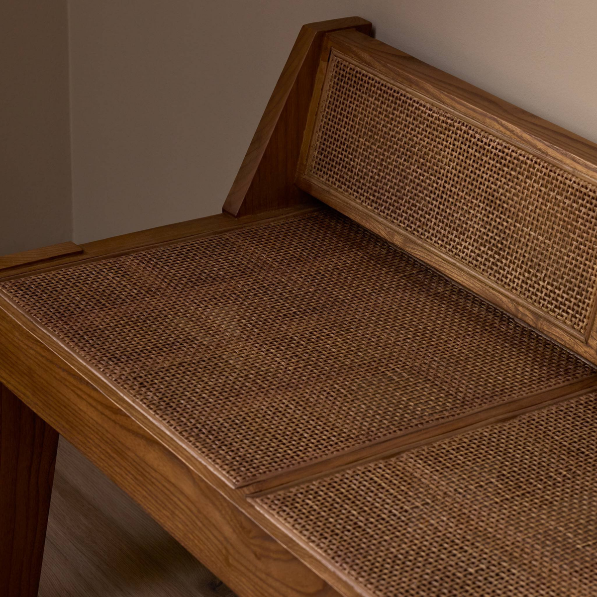 Lionel Accent Bench