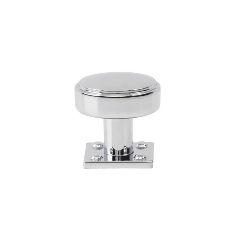 Benning [1 1/4"] Cabinet Knob with Backplate