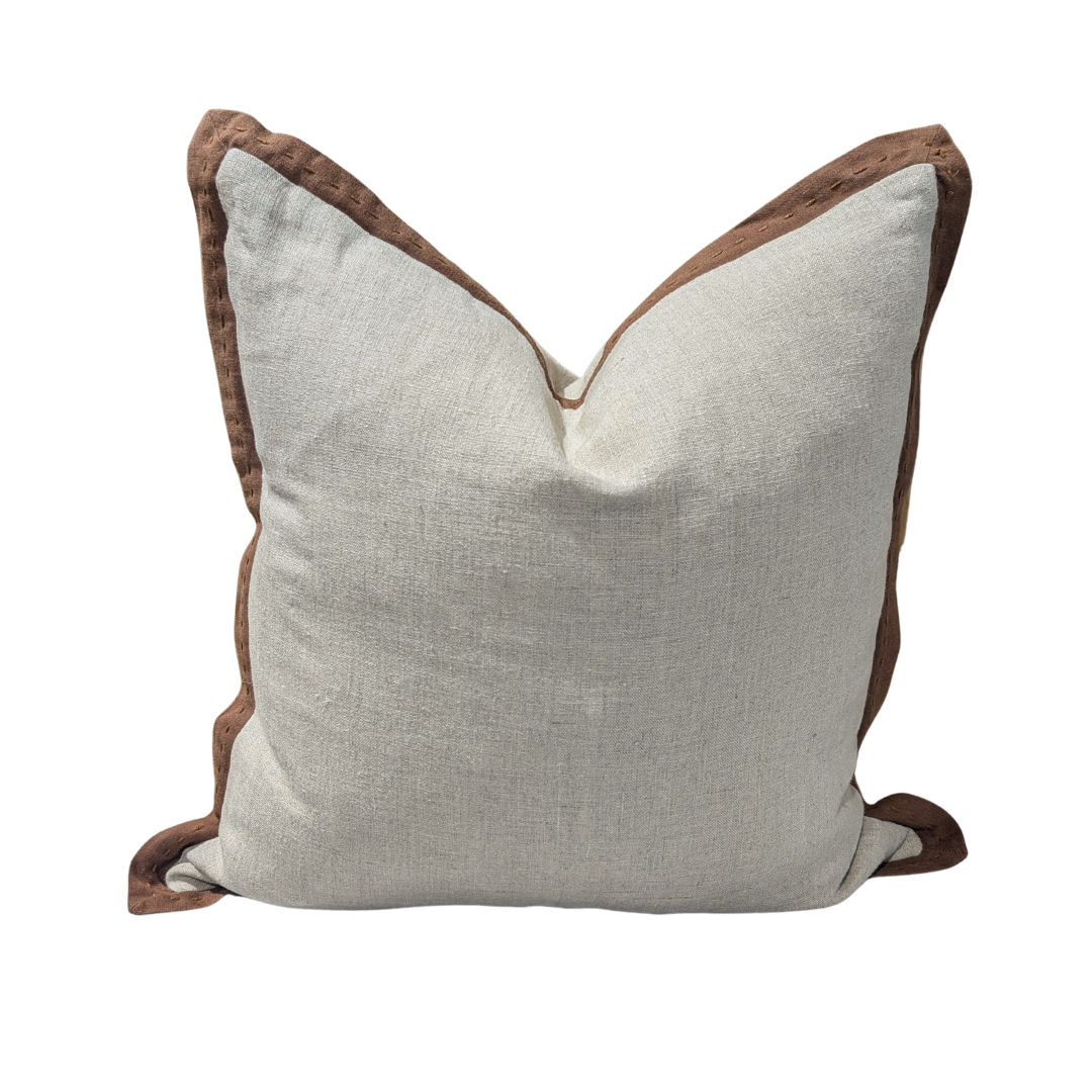 Border 18" x 18" Pillow [Natural/Brown]
