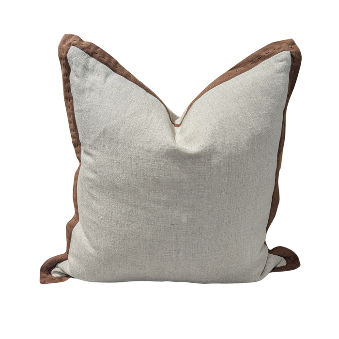 Border 18" x 18" Pillow [Natural/Brown]
