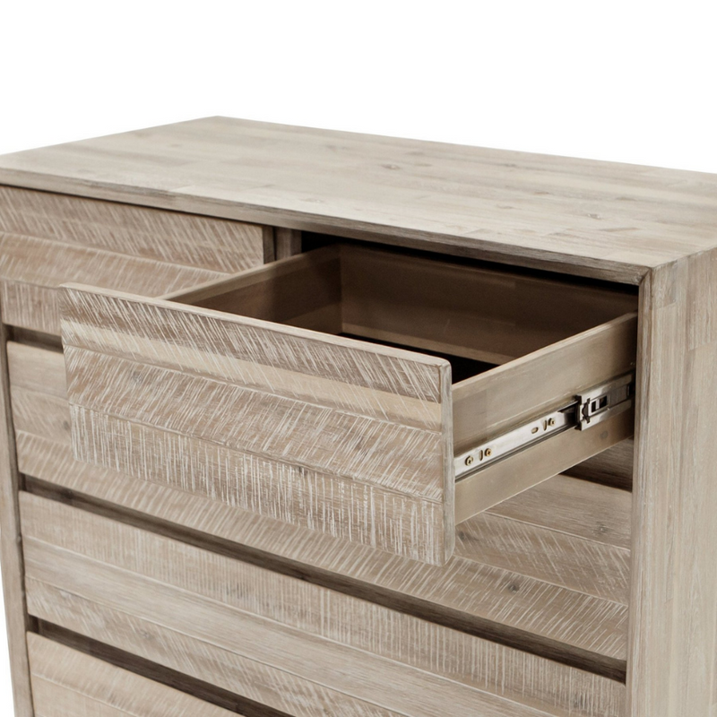 Gia Chest